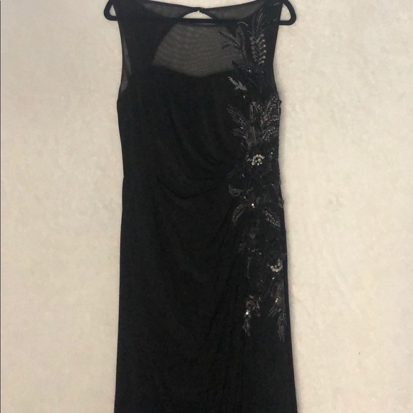 Floorlength black gown - Picture 2 of 4